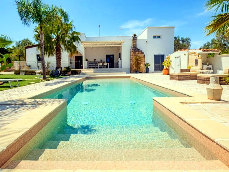 Private pool